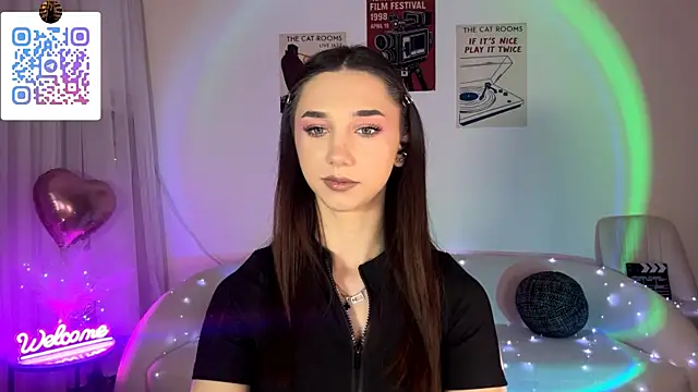 LinaMour webcam