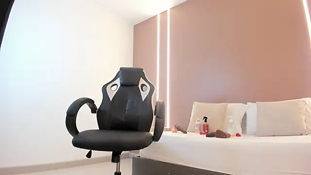 zoee_zi webcam