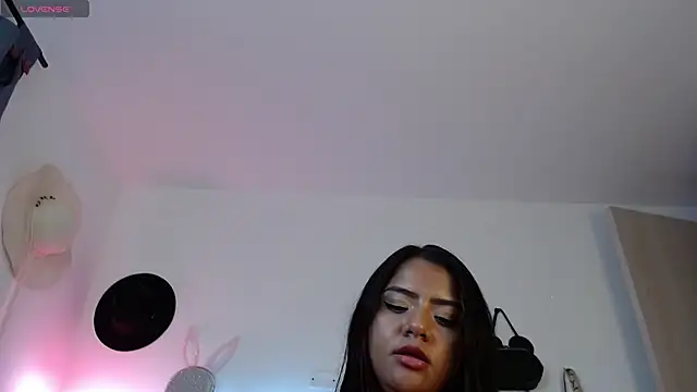 Camila_Torresss live sex cam