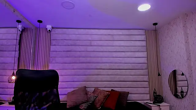 VictoriaaBlair webcam