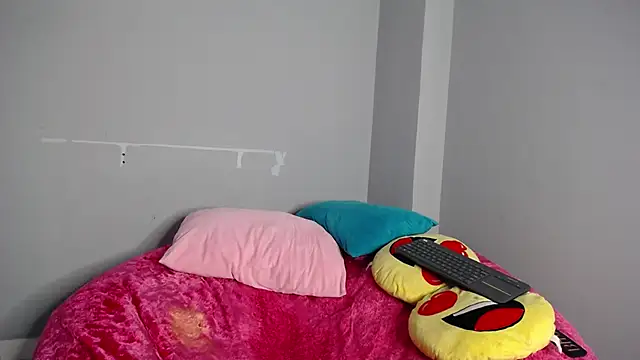 MelaniRosse webcam