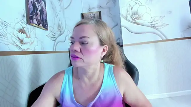 alicee__mature webcam