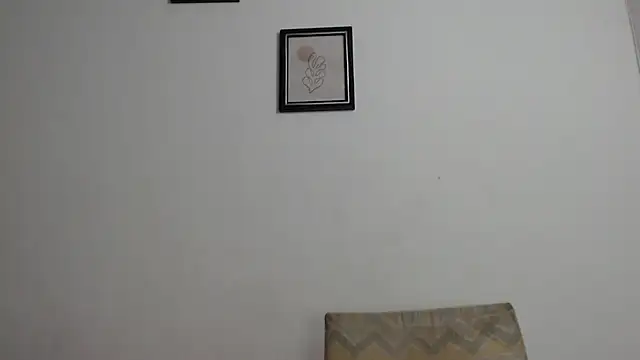 Nikki__uwu webcam
