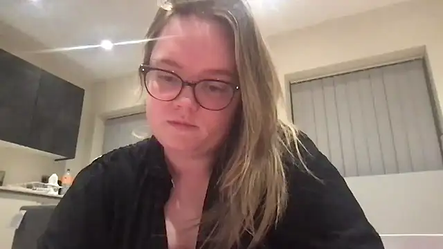 honeyyy24 webcam