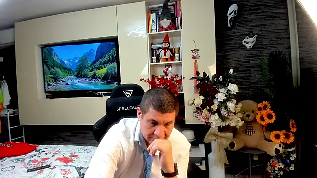 SpartacusDaddy48 webcam