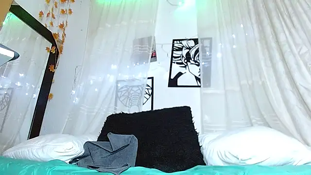 angel_bonbom webcam