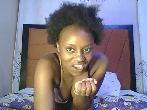Ellaa_doll webcam