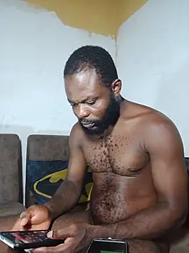 bigblackbangerkay (Ask my age) - Shower daddy with lots of love ❤️ cum