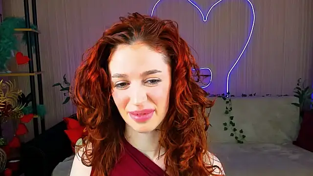 ChristinaConteeree webcam