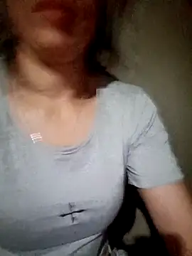 Queen-wetpussy webcam
