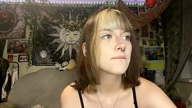 YourFavoriteAltgirl webcam