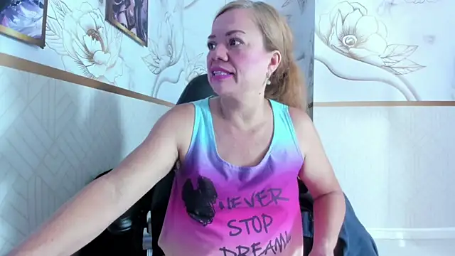 alicee__mature webcam
