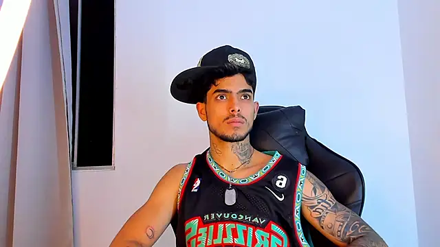 MIGUEL_AGUIRRECA live sex cam