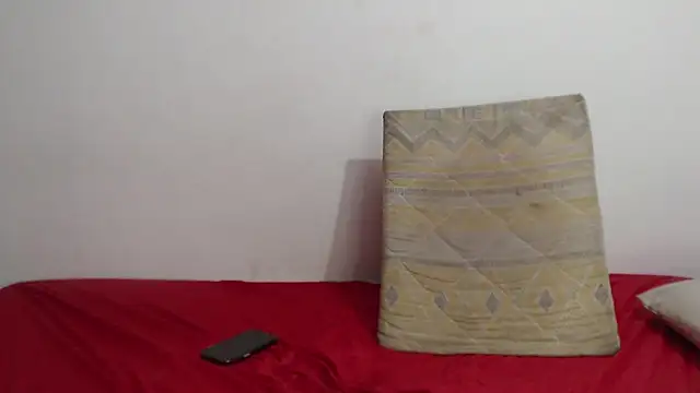 Nikki__uwu webcam