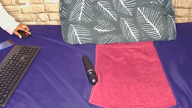 Sweethoneyglow webcam