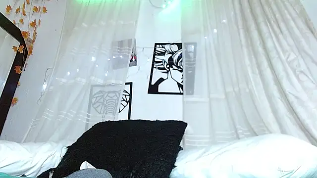 angel_bonbom webcam