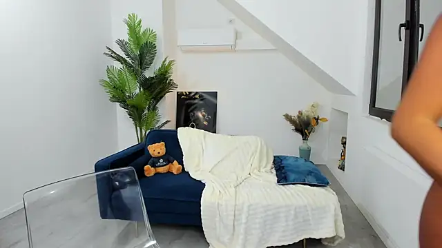 CrazyDollxx webcam