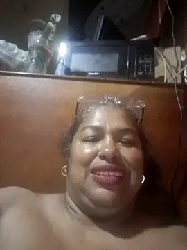 Megansquirt69 webcam