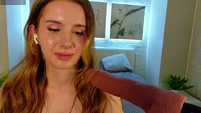 Betty_June webcam