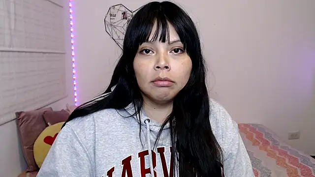 EllieMoonX webcam