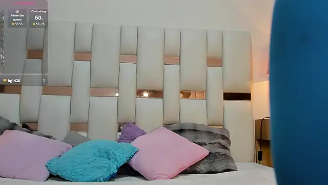 SaraWatsonn1 webcam