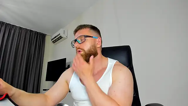 Findom_guy webcam