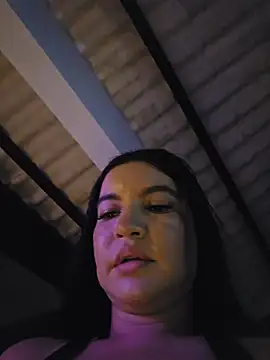 Pretty_Julieta webcam