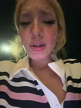 SweetBunnyGF webcam