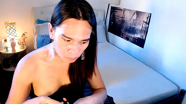 NinaDOM4CUM webcam