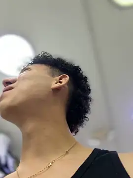 yoursexyjose webcam