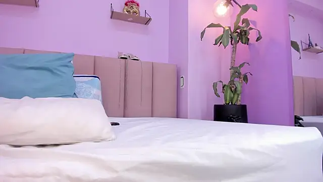 sam_doll_ webcam