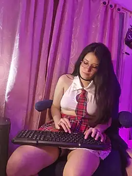Yorumakie_777 webcam