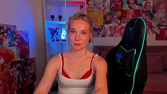 ElaraVoltage webcam