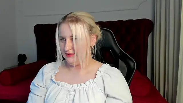 LioraArdyn webcam