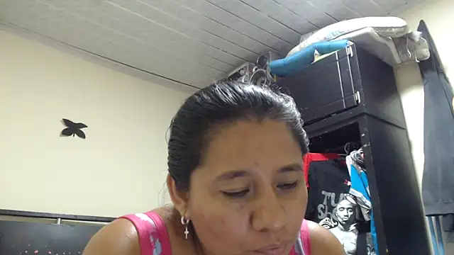 adrixxx38 webcam