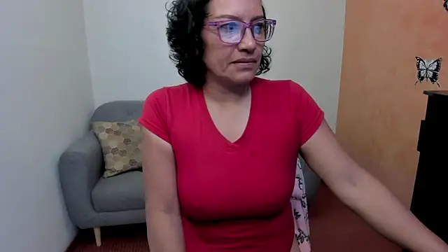 scarlet_wet webcam