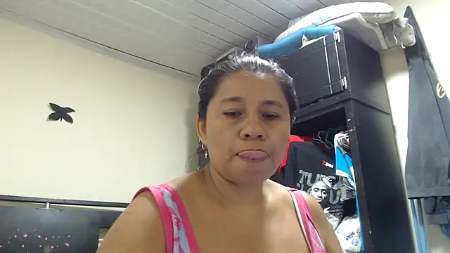 adrixxx38 webcam