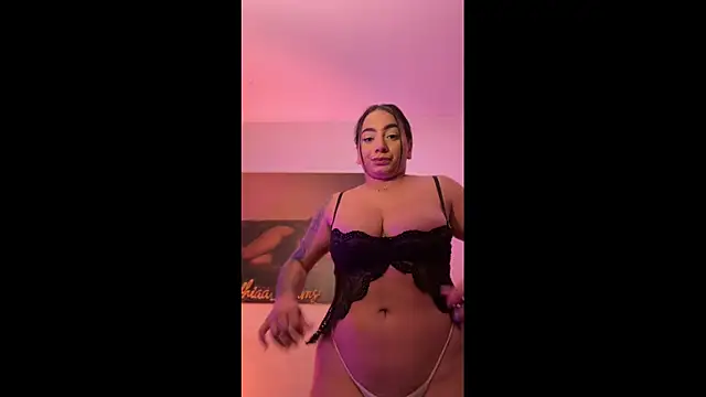 sofhiaa_adaams webcam