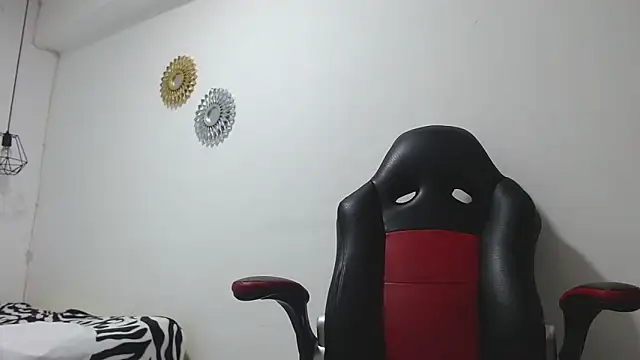 yulia-wolf webcam