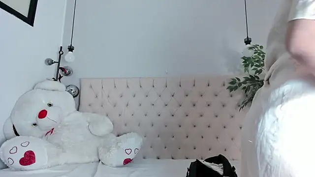 Victoria_Coleman webcam