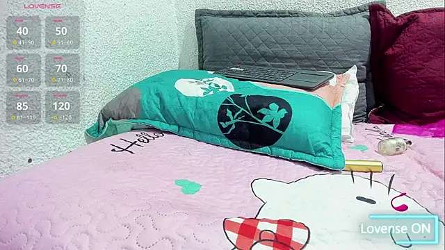 Lola_wish1 webcam