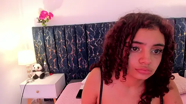 Dahlia_rossee webcam