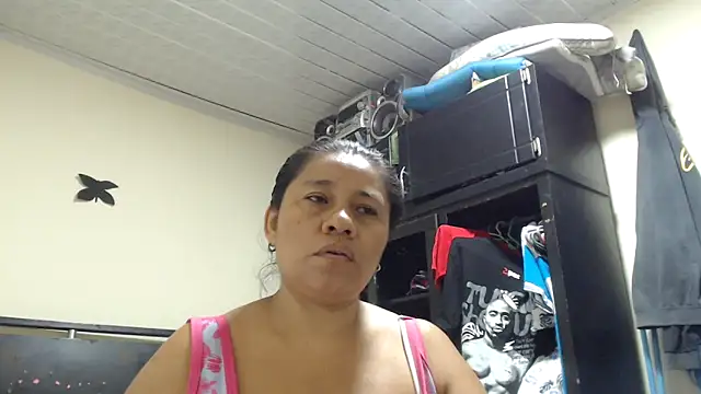 adrixxx38 webcam