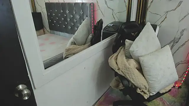 nymphomanya webcam