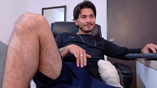 elian_savoy - Elian_savoy's free webcam - UK Sex Cams
