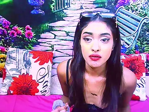 indianpretty14u2luv - IndianPretty14u2Luv's free webcam - UK Sex Cams
