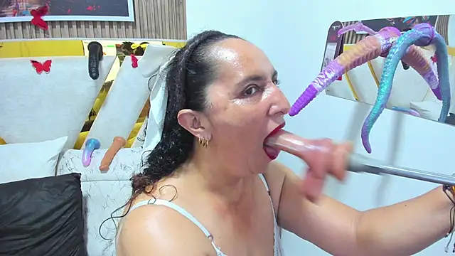 Luna_Naughty1 webcam