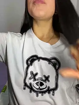 sophyy_white webcam