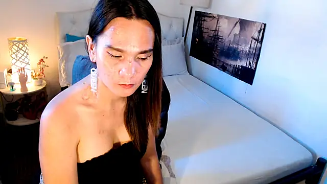 NinaDOM4CUM webcam