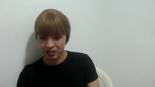 estefania224 webcam